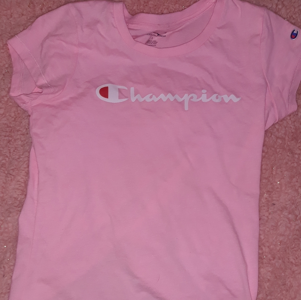 Light pink Girls Champion shirt